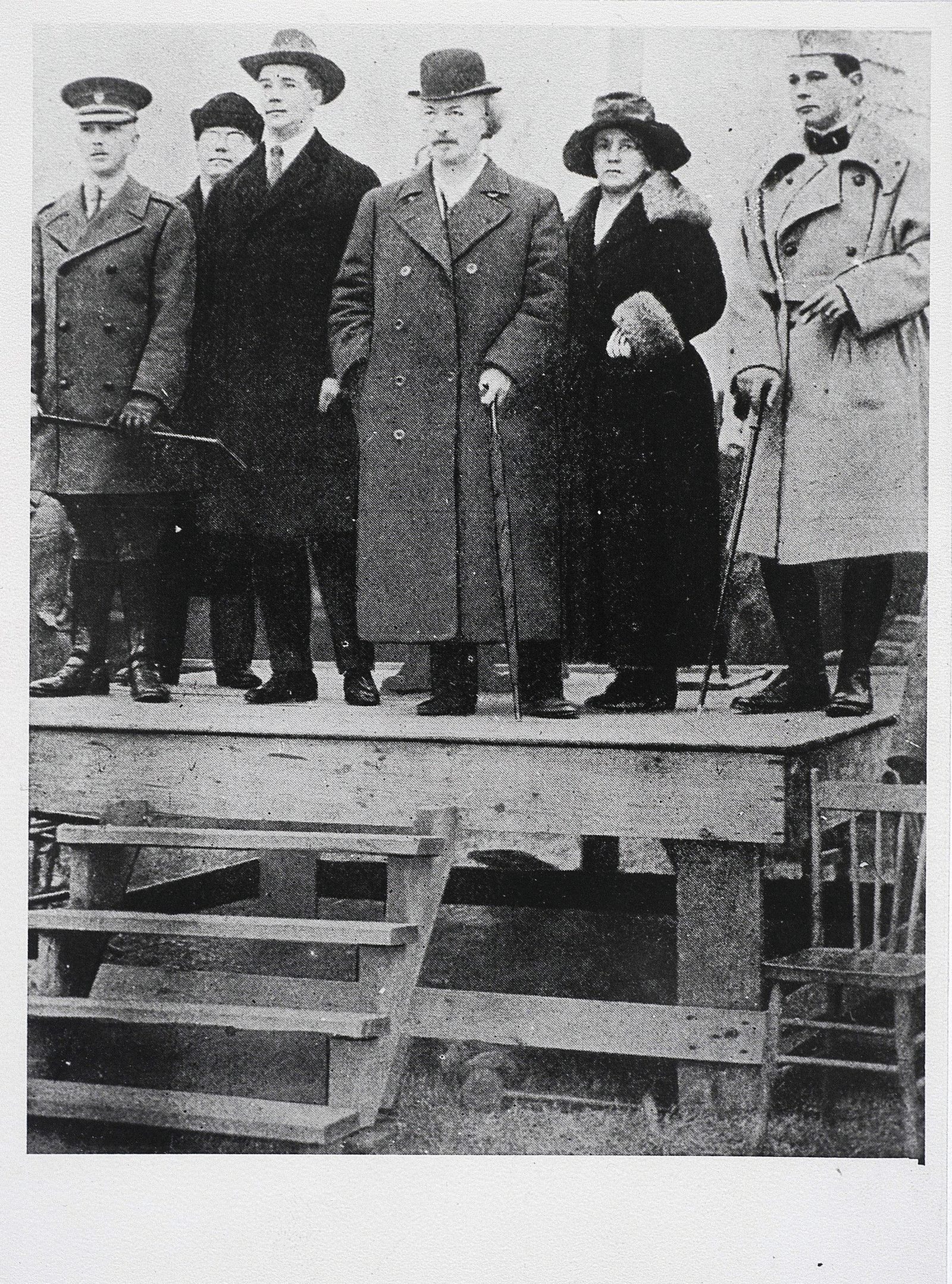 Ignacy Jan Paderewski and Helena Paderewska reviewing Polish volunteers in Canada. The camp was established thanks to Paderewski's tireless efforts.