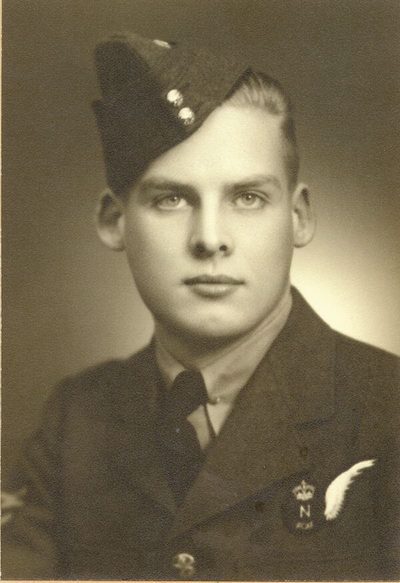 P/O George Alfred Chapman of Toronto, navigator, aged 24. He is buried in Kraków with the rest of his crew.