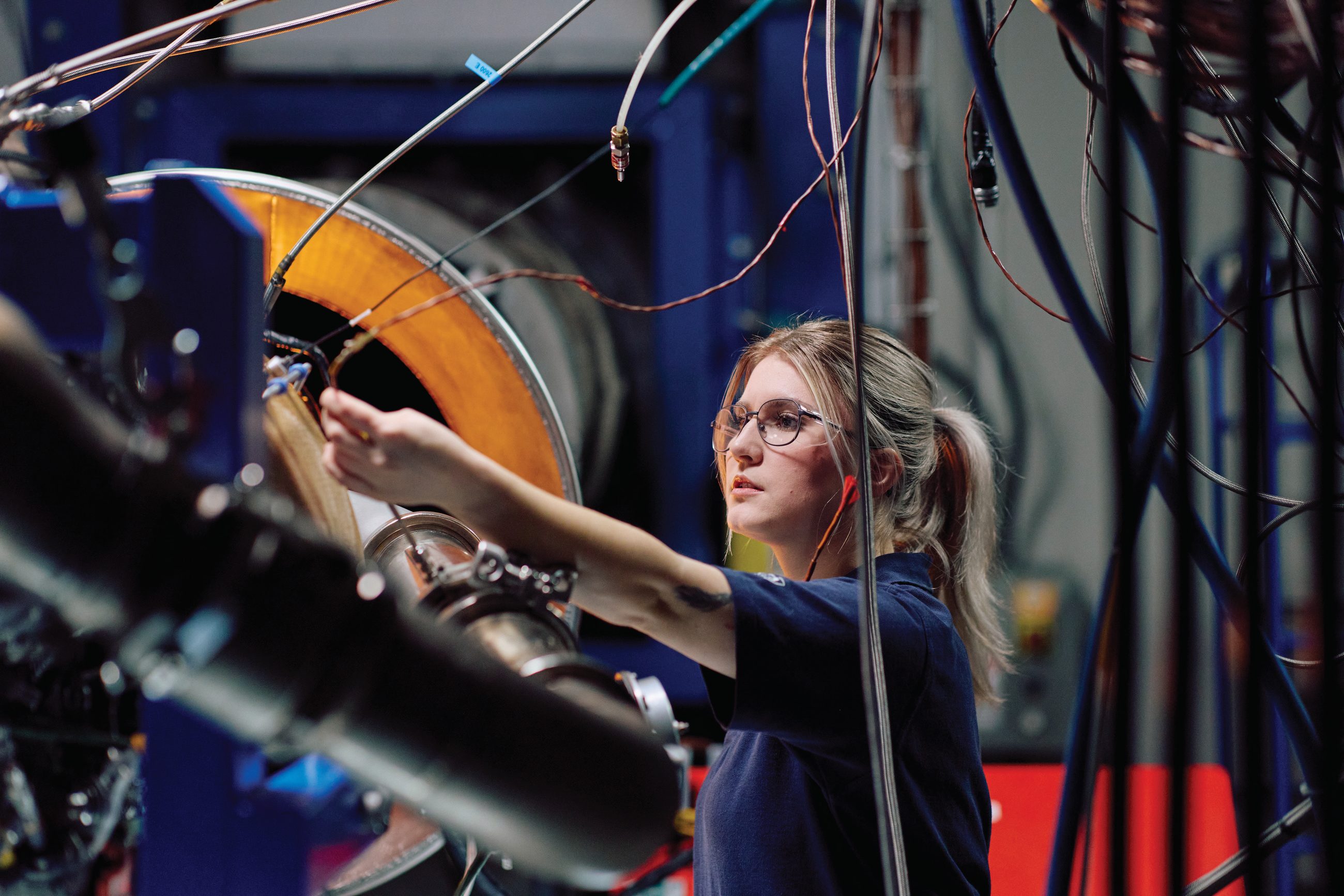 APU (Auxiliary Power Unit - a generator used to start the main engines of aircraft and ships) undergoing testing prior to customer delivery. Canadian and Polish aerospace expertise come together in the development, production, aftermarket including testing of auxiliary power units (APUs) for military and civilian aircraft worldwide